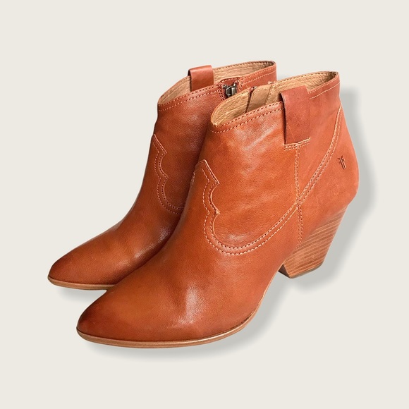 Frye Reina Genuine Cognac Leather Pull On Everyday Casual Wood Heel Ankle Bootie - Picture 4 of 14